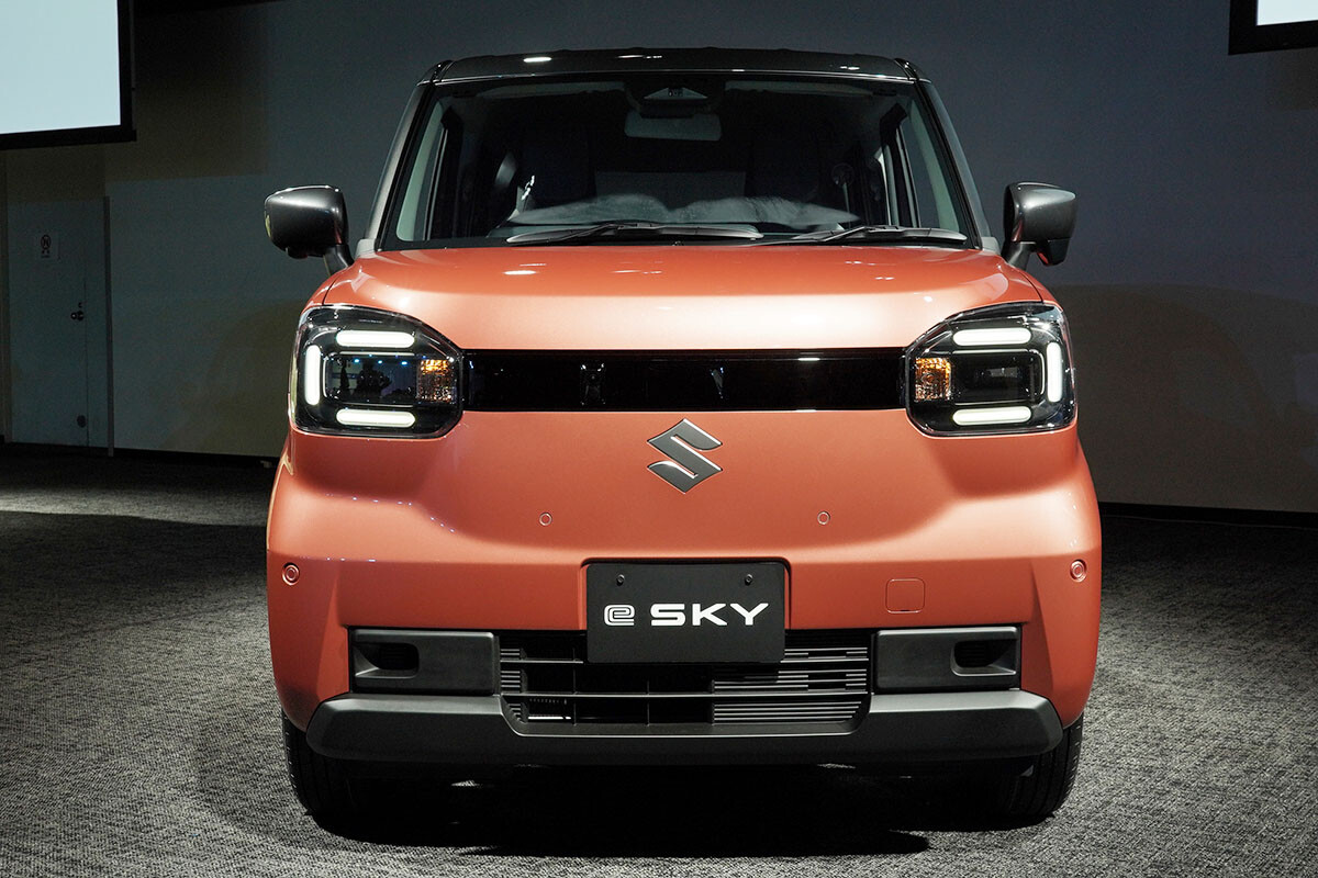 スズキ初の軽乗用EV