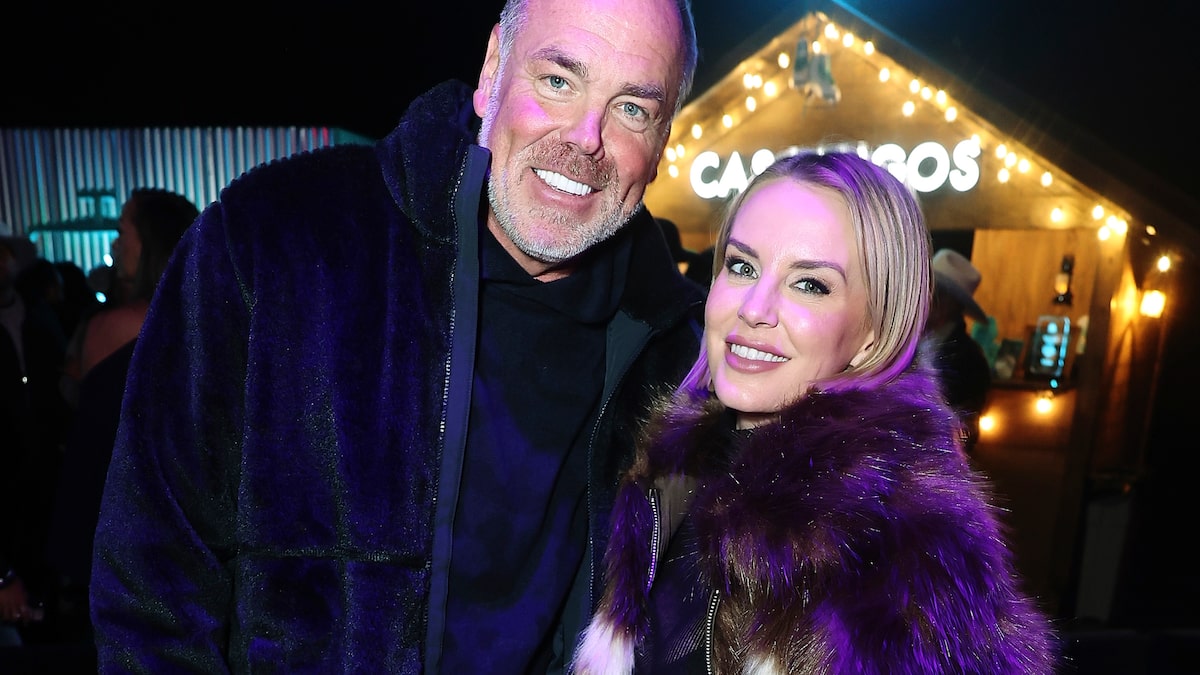 Whitney Rose Files Divorce