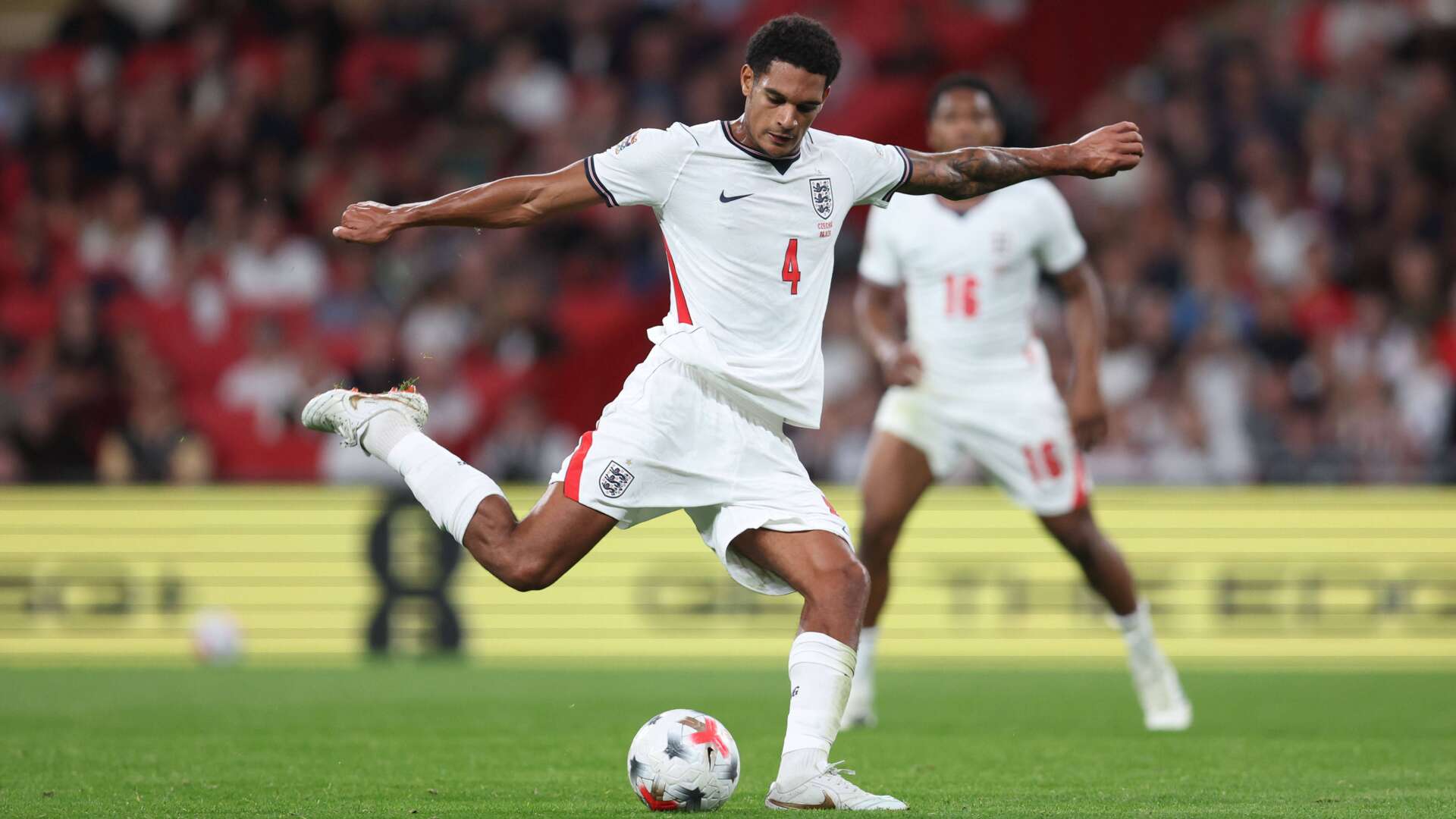 Joueurs de Bayer 04 en action