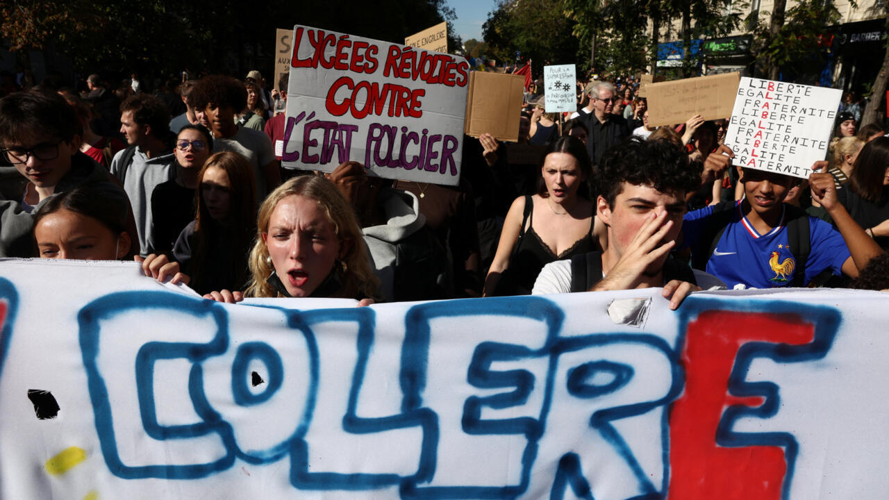 El gobierno francés anuncia medidas para frenar la revuelta estudiantil