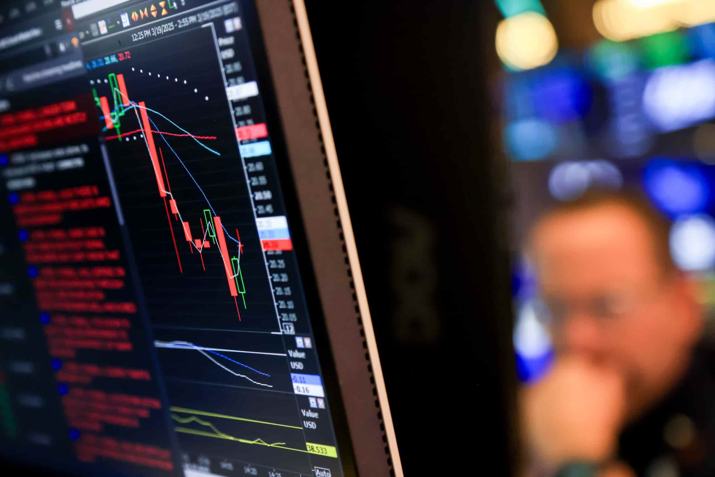 IIMB Expands Bloomberg Access