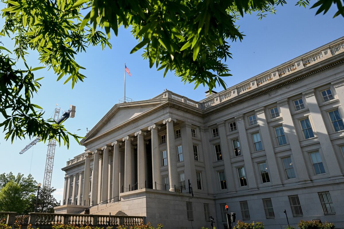 US Bonds Rise