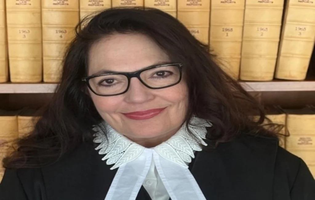 Judge Shunned for SCA