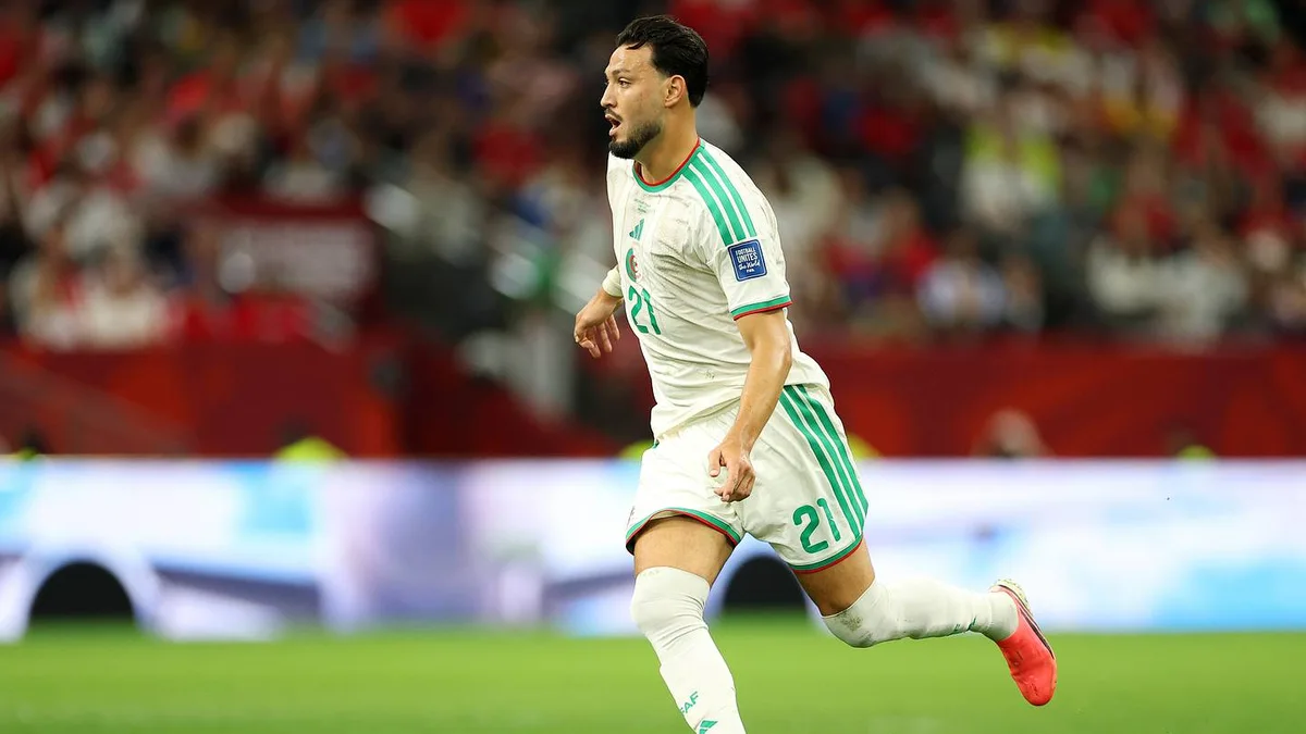 Bensebaini offre la victoire à l'Algérie