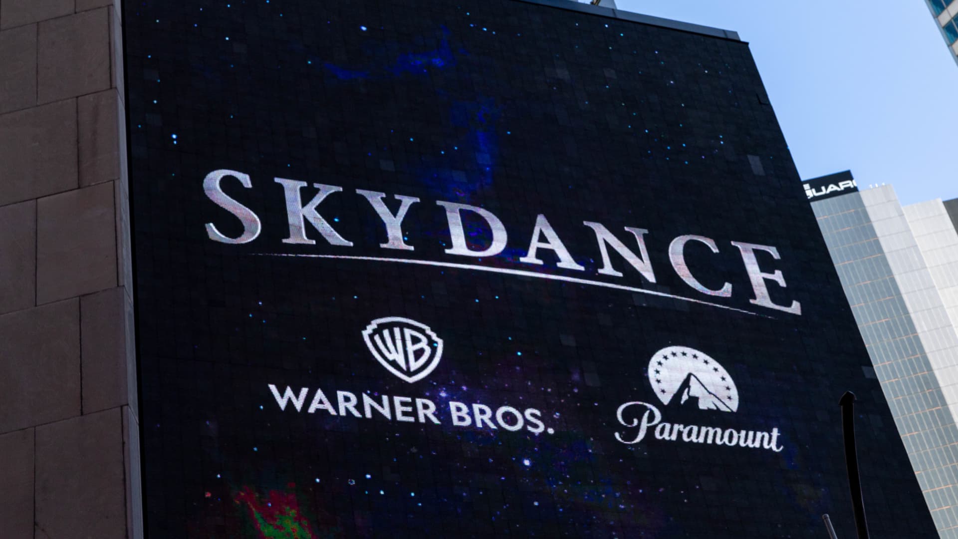 Paramount Acquires Warner Bros