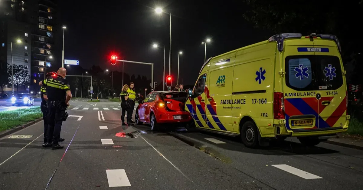 Ambulance botsing in Rotterdam