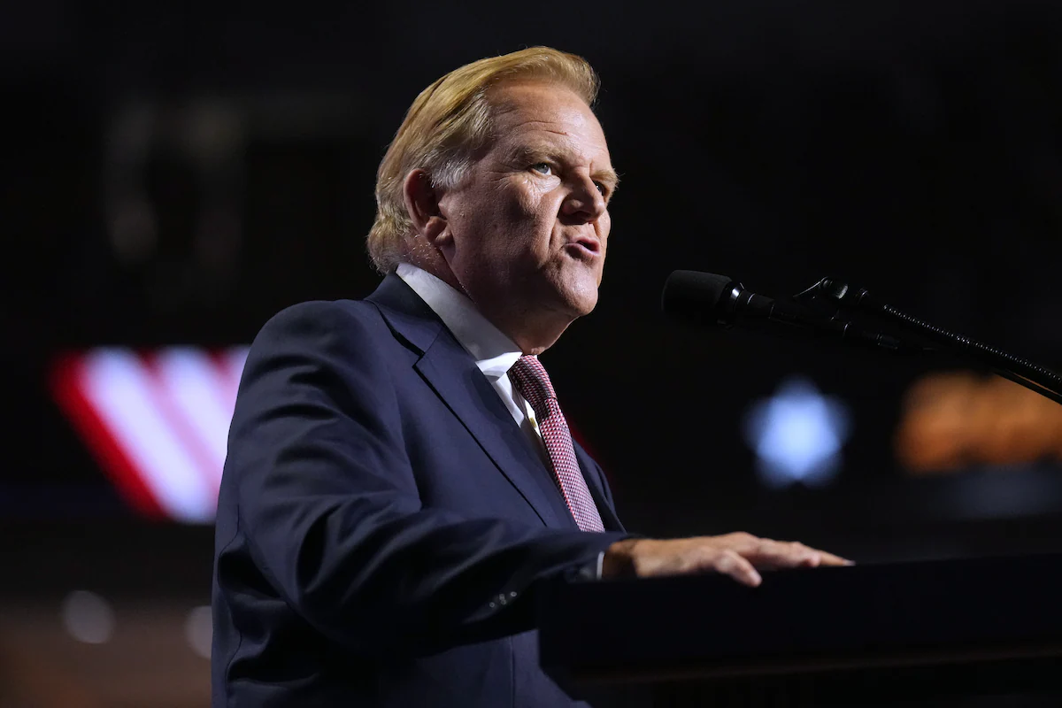 Rogers Breaks with Trump on Canada Tariffs