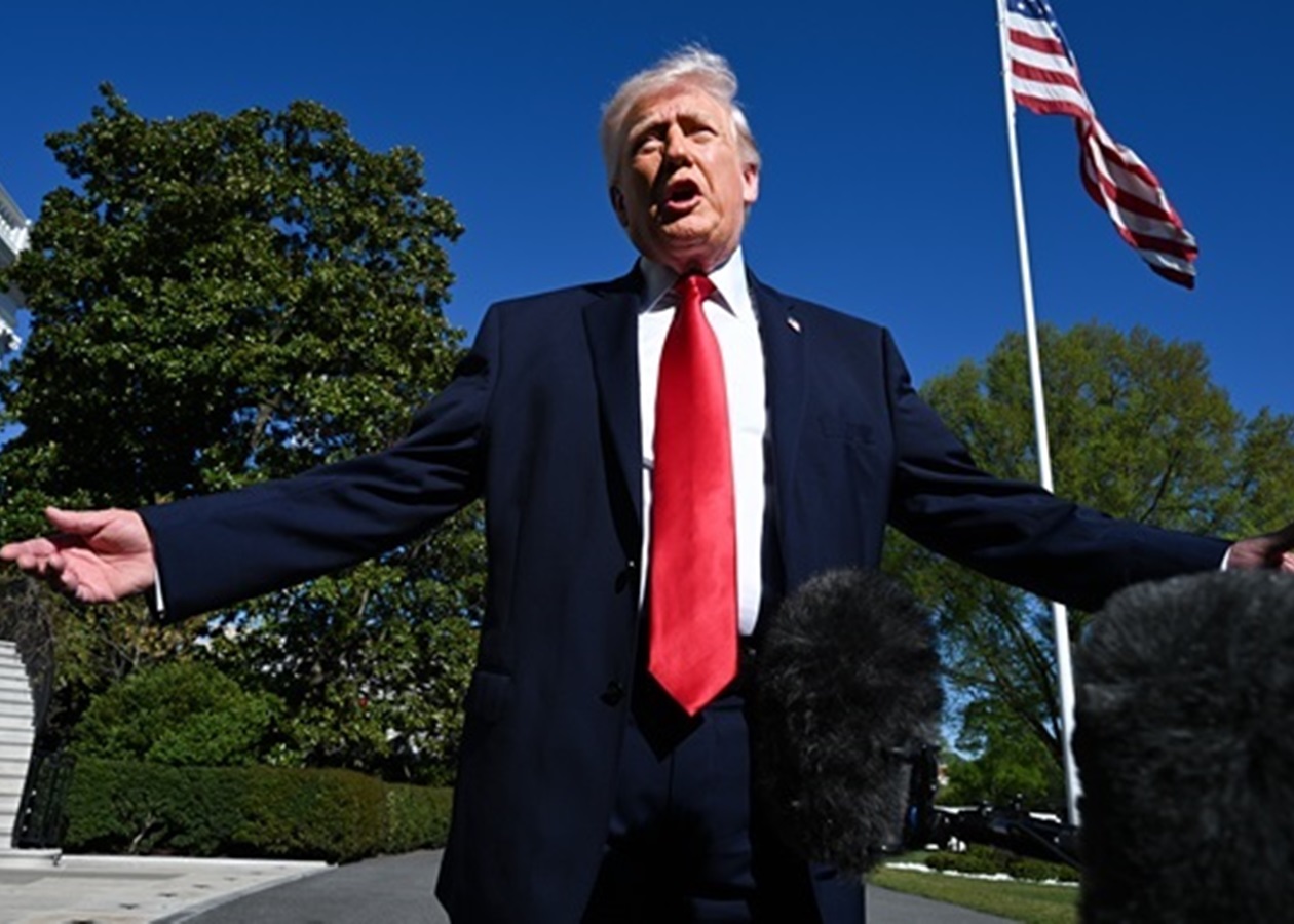 Трамп обещает не атаковать Иран